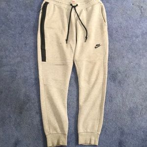 mens size medium grey nike tech pants